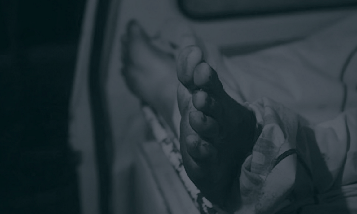 Quetta: Security forces bring 3 dead bodies to a hospital