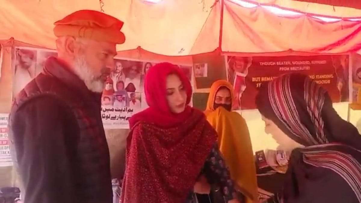 Journalist Imran Riaz Apologizes for undermining the issue of Baloch Missing Persons