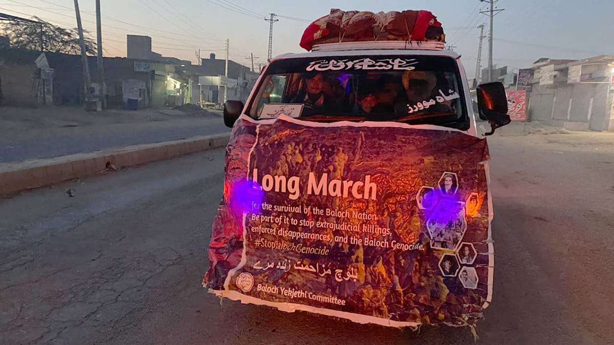 Taunsa: Thousands come to roads in support of Long March against Baloch Genocide