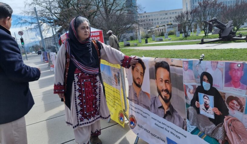 بلوچ شھیدوں، جبری لاپتہ افراد کی تصاویر اور آزاد بلوچستان کے پرچموں سے جینیواء میں سجا کیمپ، بانک ناہلہ قادری نے افتتاح کردی