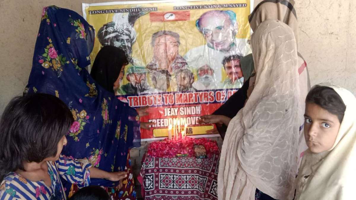 The Jeay Sindh Freedom Movement paid a profound tribute to the National Martyrs on April 21st