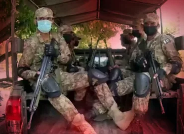During the ongoing military operation in Hoshab, residents have been displaced and their mobile phones confiscated