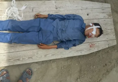 تمپ سڑک ٹوٹنے کے باعث اسکول وین حادثہ، دس سالہ طالبعلم جاں بحق