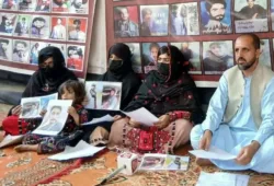 ہمارا واحد مطالبہ اپنے بھائی صغیر احمد اور کزن اقرار بلوچ کی بحفاظت بازیابی ہے۔ لاپتہ صغیر احمد کی ہمشیرہ