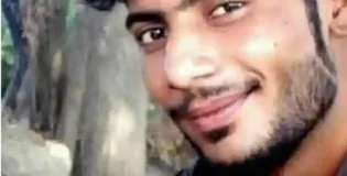 کراچی کے علاقے صادق گوٹھ میں سی ٹی ڈی اور خفیہ اداروں کے کارندوں نے ایک نوجوان کو زبردستی حراست میں لینے کے بعد جبری طور پر لاپتہ کردیا۔