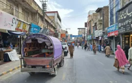 کوئٹہ ٹریفک پولیس کی نااہلی، لیاقت بازار کا نو پارکنگ زون پارکنگ ایریا میں تبدیل