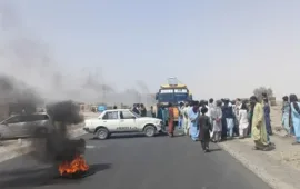 خضدار: جے یو آئی کی جانب سے رہنماء یوسف قلندرانی کی بازیابی تک آر سی ڈی روڈ بند