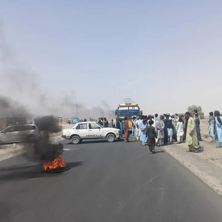 خضدار: جے یو آئی کی جانب سے رہنماء یوسف قلندرانی کی بازیابی تک آر سی ڈی روڈ بند