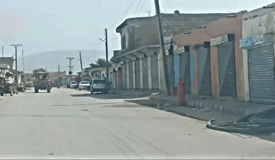 مسافر ویگن بمعہ مسافر پاکستانی فورسز کے ہاتھوں یرغمال.