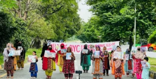 اسلام آباد میں بلوچ خاندانوں کا دھرنا 45 ویں روز میں داخل، پرامن واک پر پولیس کی ہراسانی