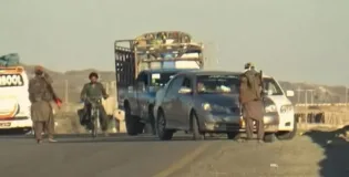 سوراب مسلح افراد کا حملہ، کسٹمز کی گاڑیاں اور اسلحہ ضبط