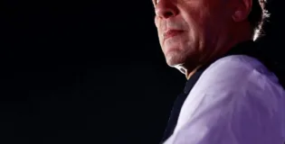 وادی تیراہ میں بمباری، خیبرپختونخوا حکومت اسٹیبلشمنٹ کے ٹریپ میں آگئی ہے۔ عمران خان