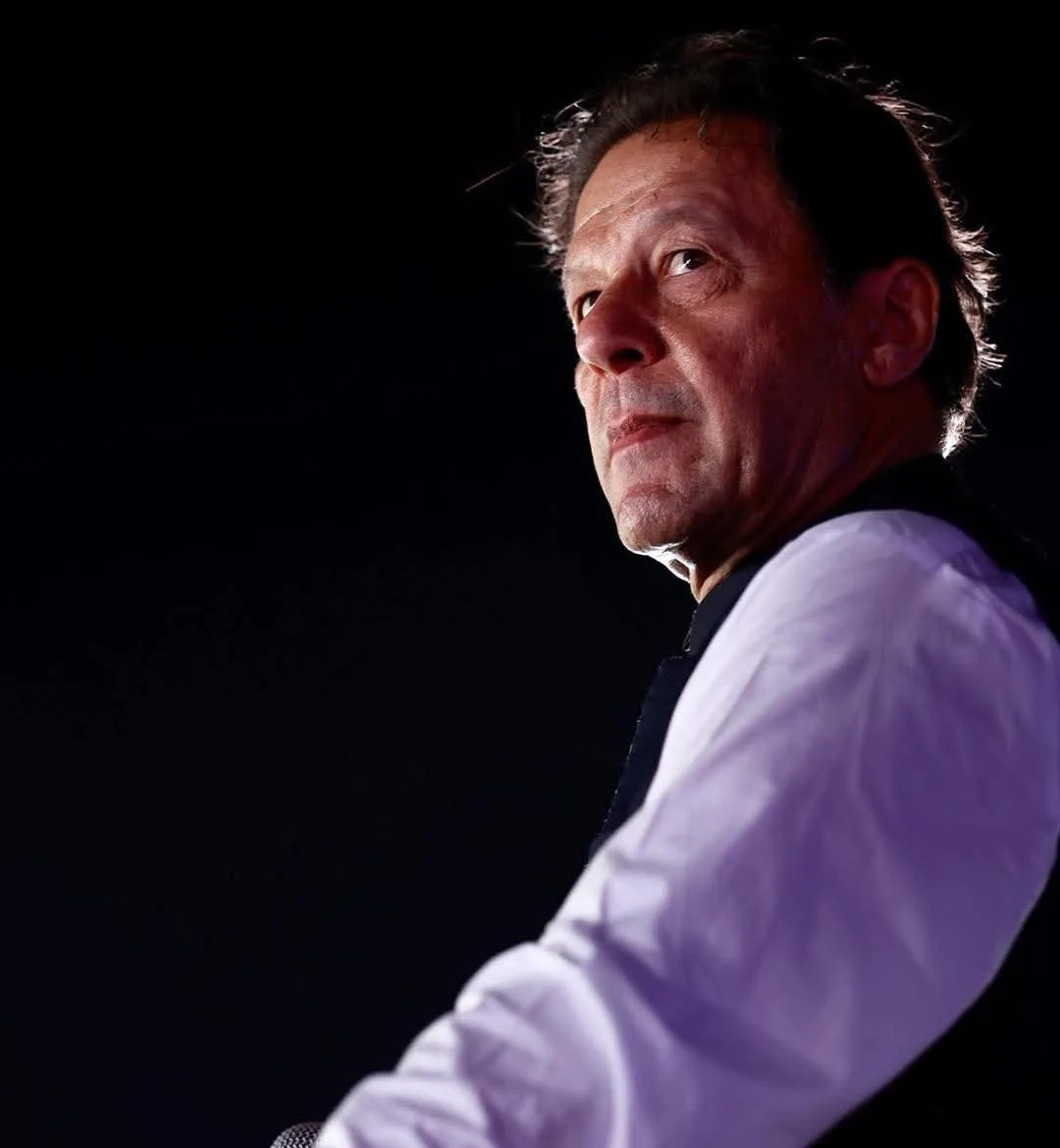 وادی تیراہ میں بمباری، خیبرپختونخوا حکومت اسٹیبلشمنٹ کے ٹریپ میں آگئی ہے۔ عمران خان
