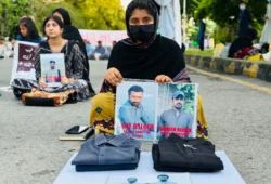 آصف اور رشید بلوچ، کے بارے میں حکام ان کے خاندانوں کو معلومات فراہم کریں۔ ایمنسٹی انٹرنیشنل