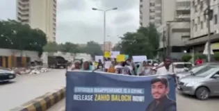 کراچی پریس کلب کے سامنے جبری لاپتہ افراد کے لواحقین کا احتجاج 28 ویں روز بھی جاری،