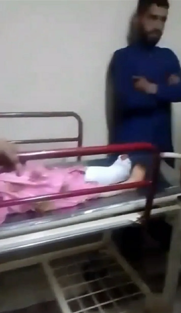 بی ایم سی کوئٹہ میں ڈاکٹروں کی مبینہ غفلت، پولیو سے متاثرہ بچی کی صحت مند ٹانگ کا آپریشن