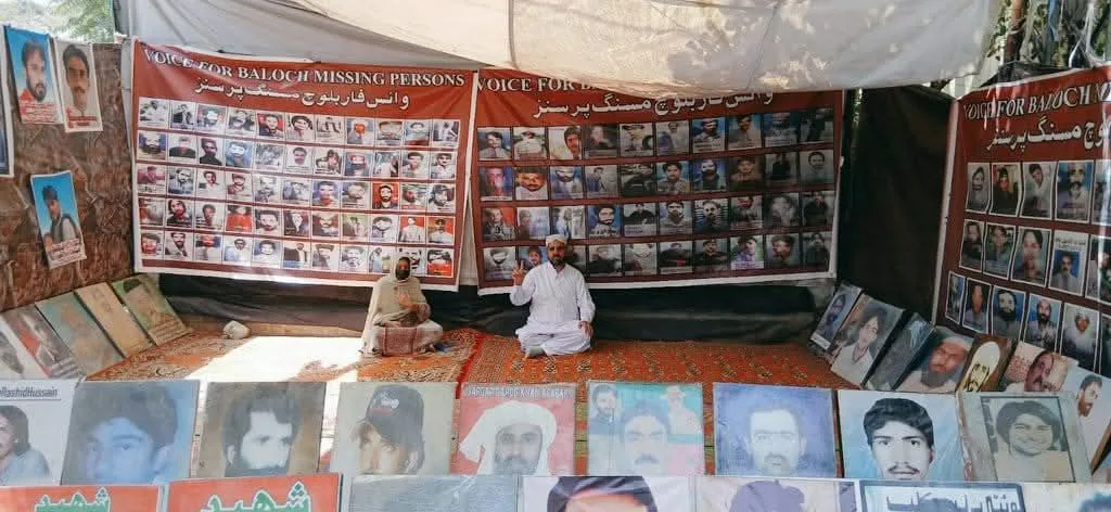 جبری گمشدگیوں کے خلاف وی بی ایم پی کا احتجاجی کیمپ کوئٹہ پریس کلب کے باہر 5930 ویں روز جاری !