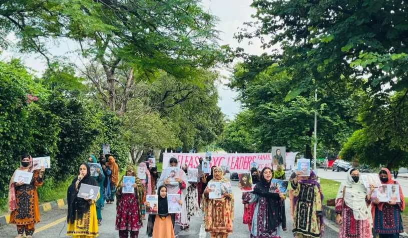 اسلام آباد میں 49ویں روز بھی لاپتہ افراد کے لواحقین اور بی وائی سی رہنماؤں کے اہلخانہ کا دھرنا جاری