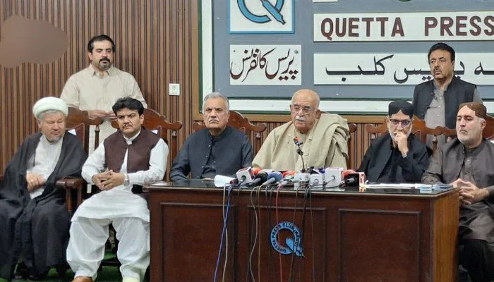 آل پارٹیز کانفرنس شاہوانی اسٹیڈیم دھماکہ، بلوچستان کی آواز دبانے کی کوشش قرار.