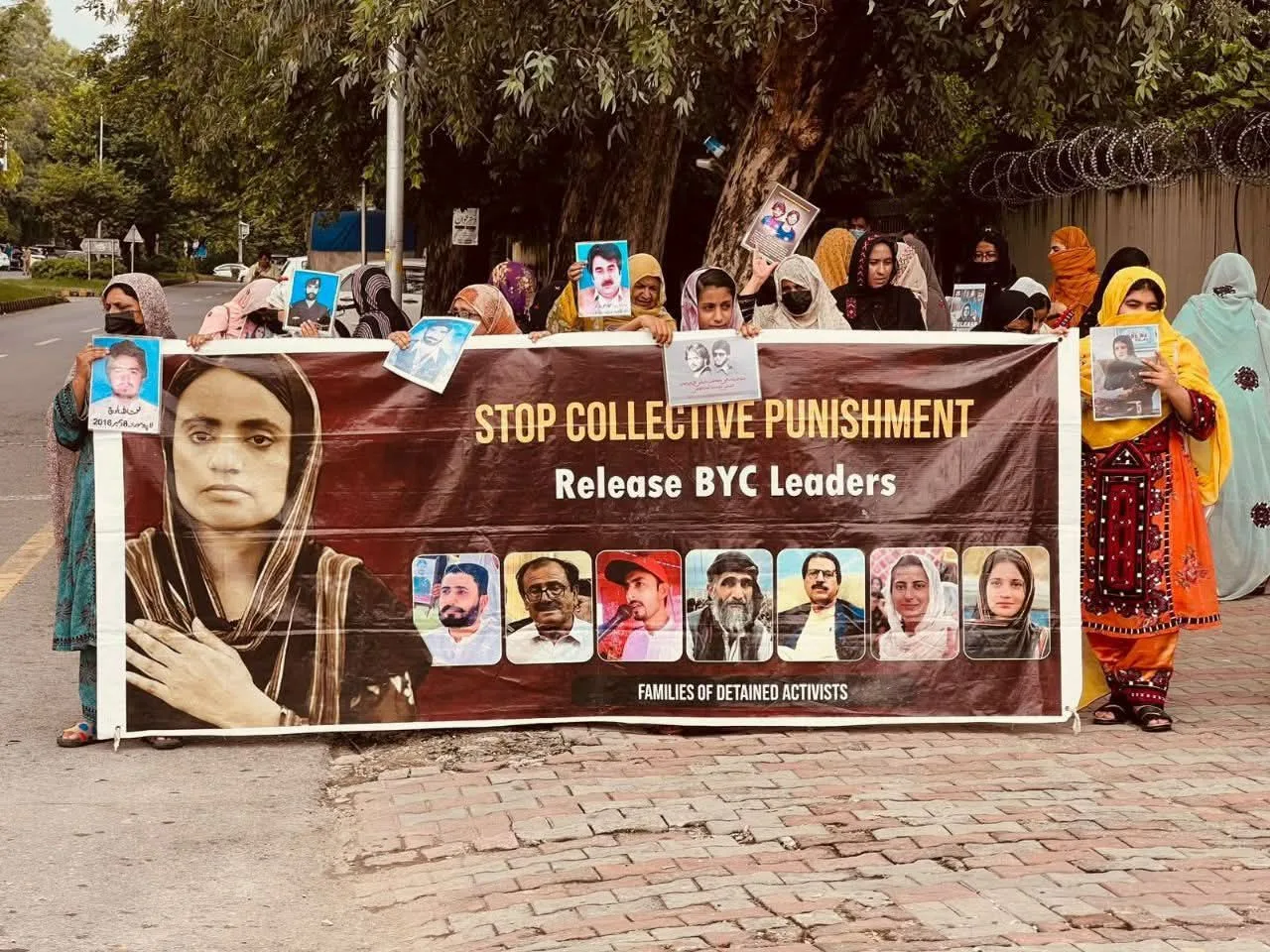 بلوچ لاپتہ افراد کے لواحقین نے طلال چوہدری کے الزامات کو مسترد کردئے، اسلام آباد دھرنا جاری رکھنے کا اعلان