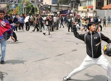 نیپال سوشل میڈیا پابندیوں کے خلاف مظاہرے، 19 افراد ہلاک، 347 مظاہرین زخمی۔