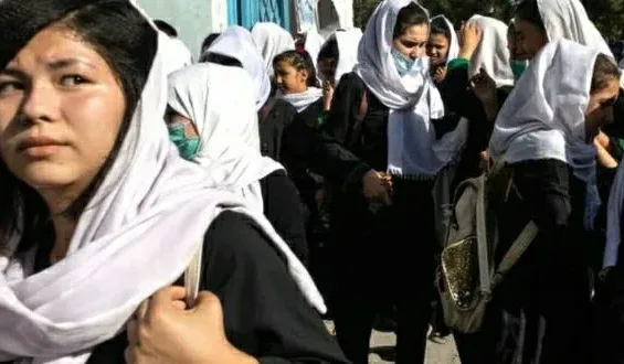 شرعی فہم کے لیے خطرہ افغان طالبان نے سینکڑوں کتابوں اور 18 مضامین پر پابندی لگا دی.