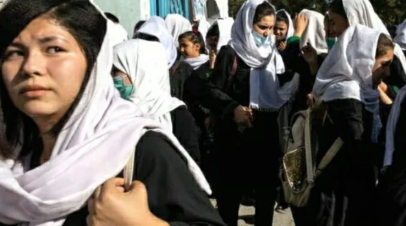 شرعی فہم کے لیے خطرہ افغان طالبان نے سینکڑوں کتابوں اور 18 مضامین پر پابندی لگا دی.