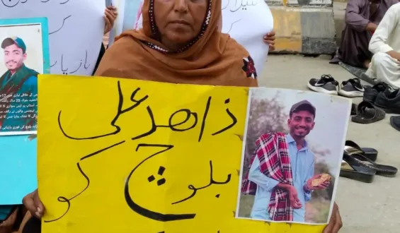 کراچی پریس کلب کے باہر بلوچ لاپتہ افراد کے لواحقین کا احتجاجی کیمپ 39ویں دن میں داخل