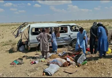 سبی مسافر وین الٹنے سے 6 افراد جاں بحق 15 سے زائد زخمی