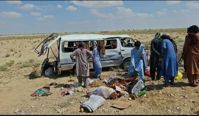 سبی مسافر وین الٹنے سے 6 افراد جاں بحق 15 سے زائد زخمی