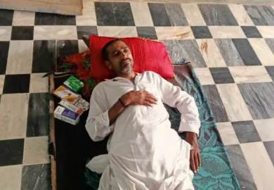 زاہد علی کے والد کی صحت بگڑنے پر احتجاجی کیمپ عارضی طور پر روک دیا گیا