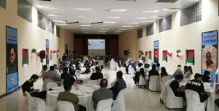 برطانیہ نے اپنی فوج میں خدمات انجام دینے والے اپنے سب سے زیادہ وفاداروں کو اقتدار دینے کیلئے ہندوستان کو تقسیم کیا۔ سالگرہ کی تقریب سے الطاف حسین کا خطاب