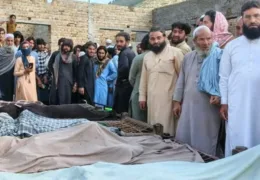 وزیرستان  پاکستانی فوج کی فضائی بمباری، خواتین بچوں سمیت 30 سے زائد افراد شہید