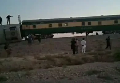 مستونگ سپیزنڈ ریلوے ٹریک پر دھماکا، جعفر ایکسپریس کی چار بوگیاں پٹڑی سے اتر گئیں