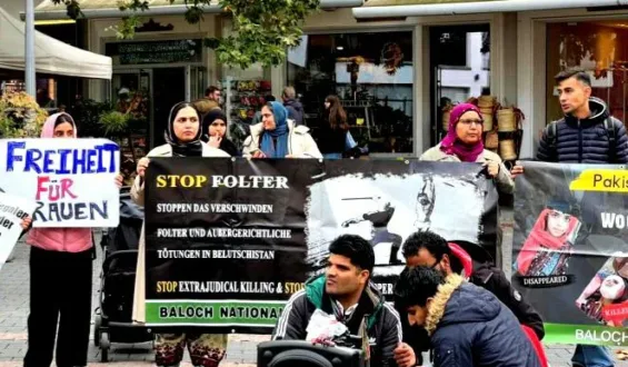 جرمنی احتجاج عالمی طاقتیں پاکستان کی نوآبادیاتی پالیسیوں کی حمایت کر رہی ہیں۔ بی این ایم