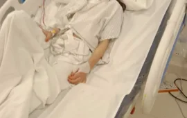 نوشکی غریب آباد کی کم سن بچی کے علاج کے لیے عوامی اپیل