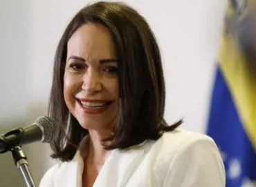 ماریا کورینا ماچادو کو نوبل امن انعام سے نوازا گیا