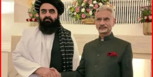 افغان وزیرِ خارجہ امیر خان متقی کی بھارت میں اہم ملاقاتیں، دوطرفہ تعلقات مضبوط بنانے پر زور