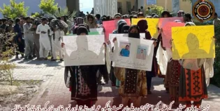 تربت یونیورسٹی کے طلبہ کی احتجاجی ریلی؛ رحمت ہلکو، عمران تاج اور نور خان نزر کی بازیابی کا مطالبہ