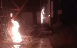 خاران میں موبائل ٹاور کی مشینری نذرآتش