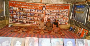 کوئٹہ میں جبری گمشدگیوں کے خلاف وی بی ایم پی کا احتجاجی کیمپ 6196ویں روز بھی جاری