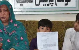 کوئٹہ میں بروری بائی پاس پر واقع ایک غریب بلوچ خاتون کی ذاتی زمین پر بااثر افراد نے قبضہ کرلیا ہے ۔
