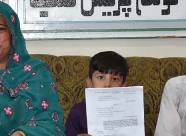 کوئٹہ میں بروری بائی پاس پر واقع ایک غریب بلوچ خاتون کی ذاتی زمین پر بااثر افراد نے قبضہ کرلیا ہے ۔
