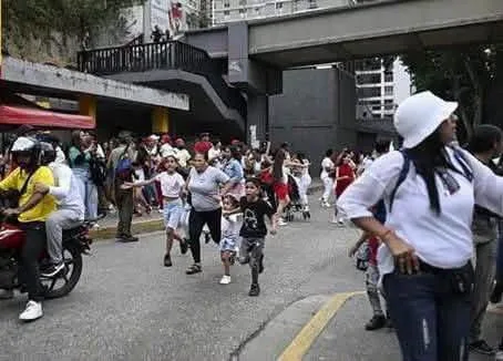 وینزویلا میں 39 سیکنڈ کے وقفے سے دو زلزلے، تباہی کے مناظر