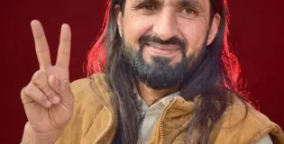 پریس کانفرنس کے بعد پی ٹی ایم رہنما زبیر شاہ آغا گرفتار، 3MPO کے تحت گرفتار ظاہر کیا گیا۔