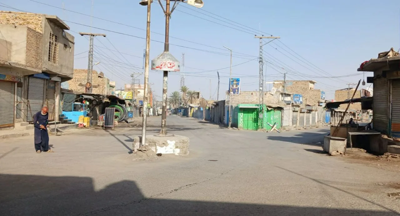 زہری واقعہ: نوشکی میں مکمل شٹرڈاؤن ہڑتال