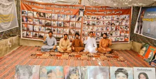جبری گمشدگیوں کے خلاف وی بی ایم پی کے زیرِ اہتمام کوئٹہ پریس کلب کے سامنے قائم احتجاجی کیمپ 6190ویں روز میں داخل ہوگیا۔  