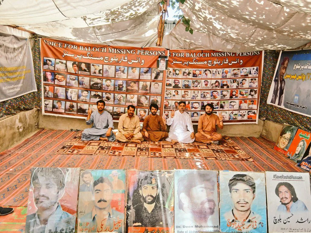جبری گمشدگیوں کے خلاف وی بی ایم پی کے زیرِ اہتمام کوئٹہ پریس کلب کے سامنے قائم احتجاجی کیمپ 6190ویں روز میں داخل ہوگیا۔  