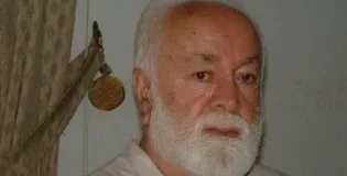 دی بلوچ سرکل ٹیم کی جانب سے عظیم بلوچ رہنما خیر بخش مری کی بارہویں برسی پر انہیں خراجِ عقیدت پیش کیا جاتا ہے۔