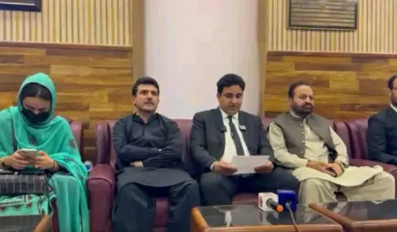 ڈاکٹر ماہرنگ بلوچ اور ساتھیوں کے مقدمات میں عدالتی شفافیت پر سنگین سوالات، وکلاء کی پریس کانفرنس